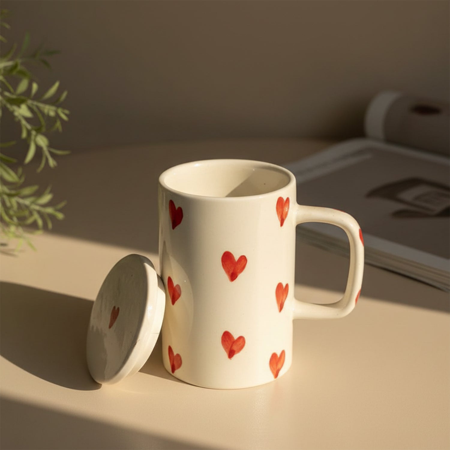 FlueArt Pottery Set of 2 Ceramic Mug with Lid 350ml | Red Heart Pattern Handcrafted Coffee & Tea Mugs | Premium Ceramic Cups with Lid, Modern Kitchen Drinkware